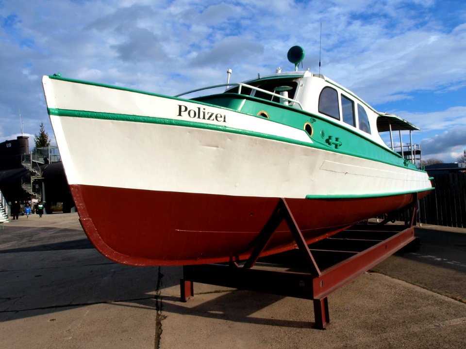 Polizei vessel pic1