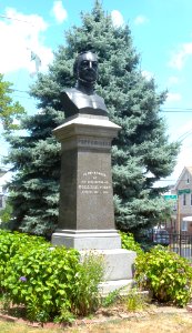 Poppenhusen monument jeh