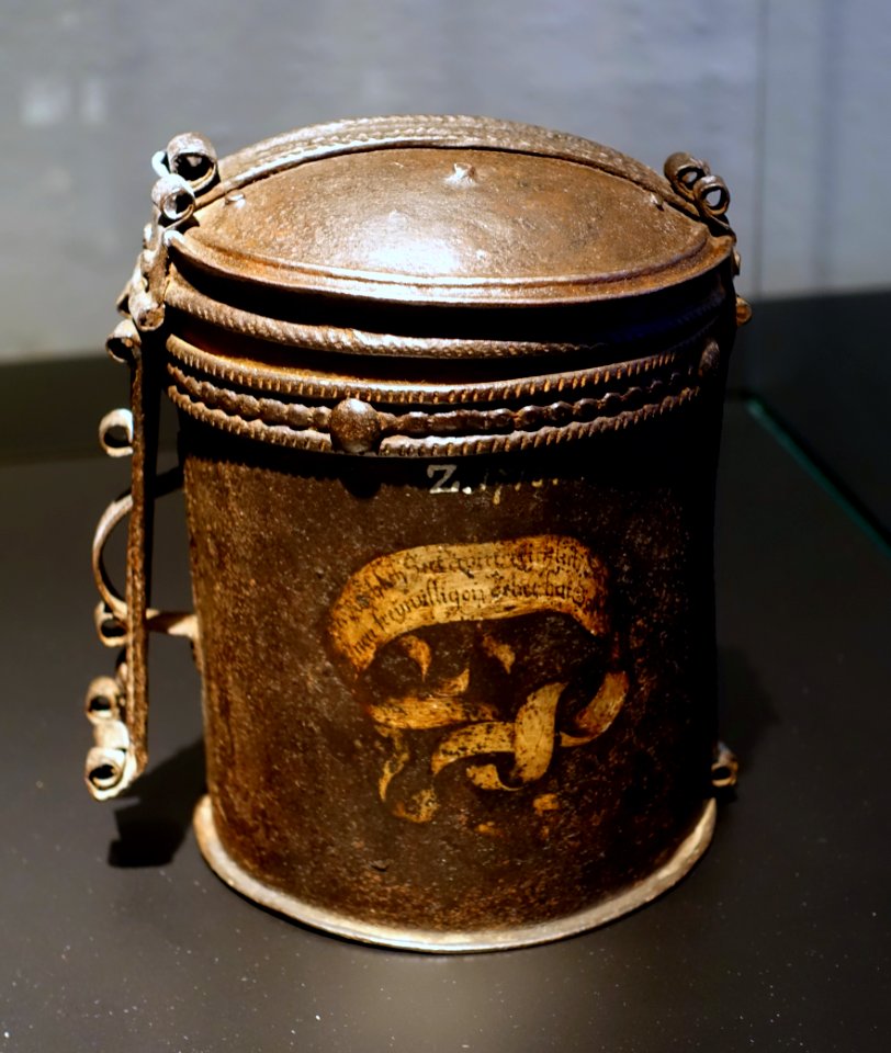 Poor box - Stadtmuseum Fembohaus - Nuremberg, Germany - DSC02102