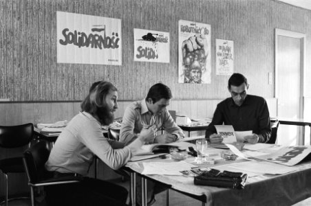 Poolse vakbond Solidariteit opent informatiebureau in P. C. Hooftlaan in Amsterd, Bestanddeelnr 931-9544