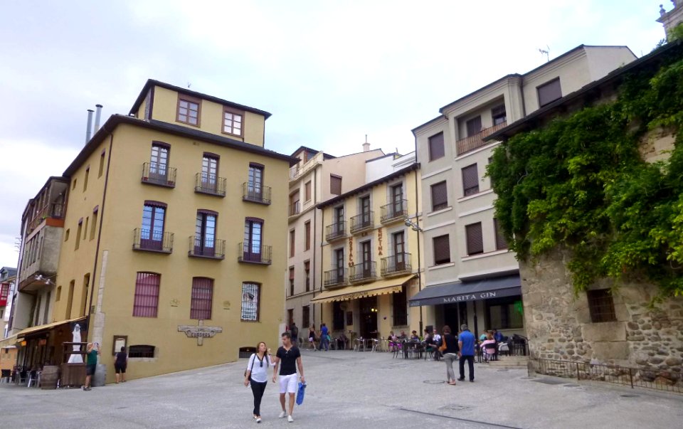 Ponferrada - Calle Gil y Carrasco 3