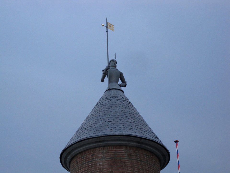 Poortwachter statue on railwaybridge, Nijmegen, the Netherlands