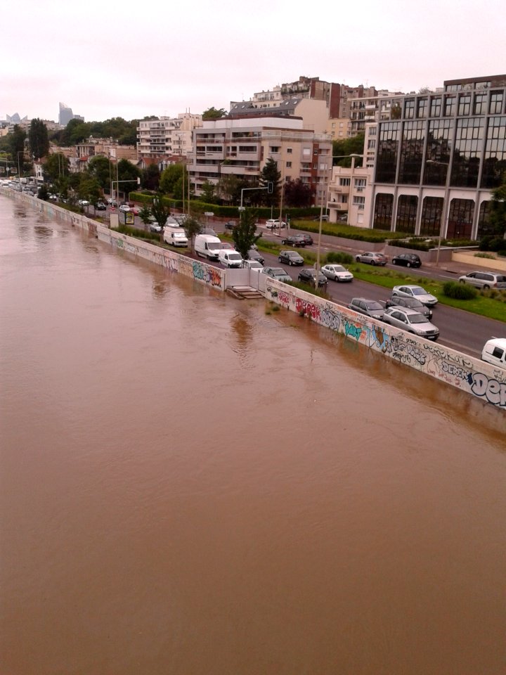 Pont de Levallois Seine en Crue Juin 2016 03