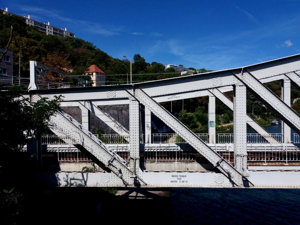 Pont ferroviaire de la Mulatière - Côté sud La Mulatière