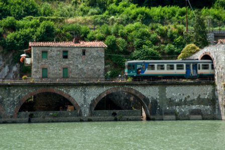 Ponte della Maddalena con treno