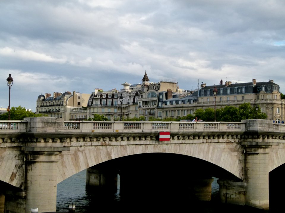 Pont de la Concorde en soirée