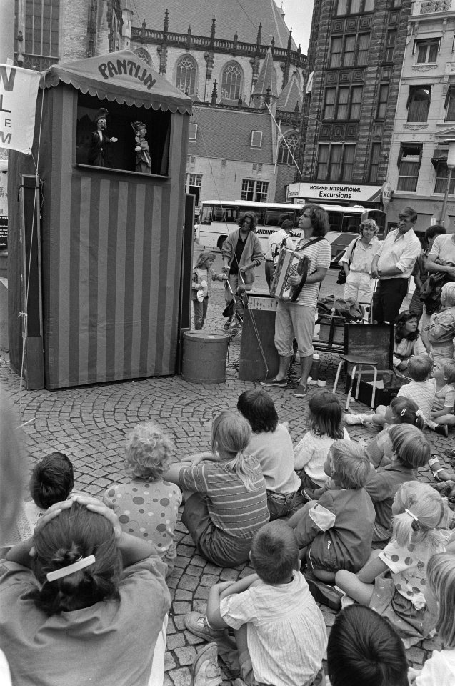 Poppenkast op de Dam in verband met Zomerfestival, Bestanddeelnr 933-3801