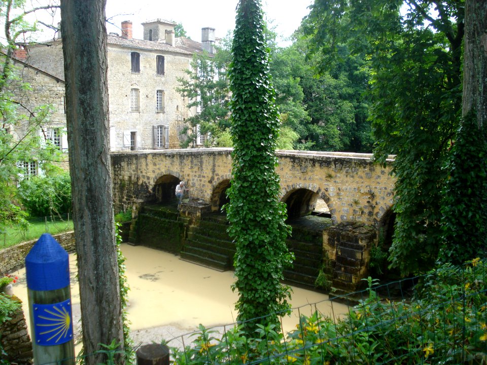 Pondaurat (Gironde,Fr) pont sur la Bassanne