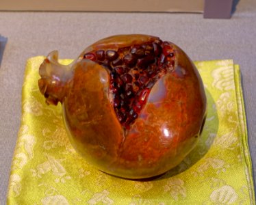 Pomegranate, 2 of 2, China, Qing dynasty, 1800s AD, agate inlaid with rubies - Tokyo National Museum - Tokyo, Japan - DSC08318