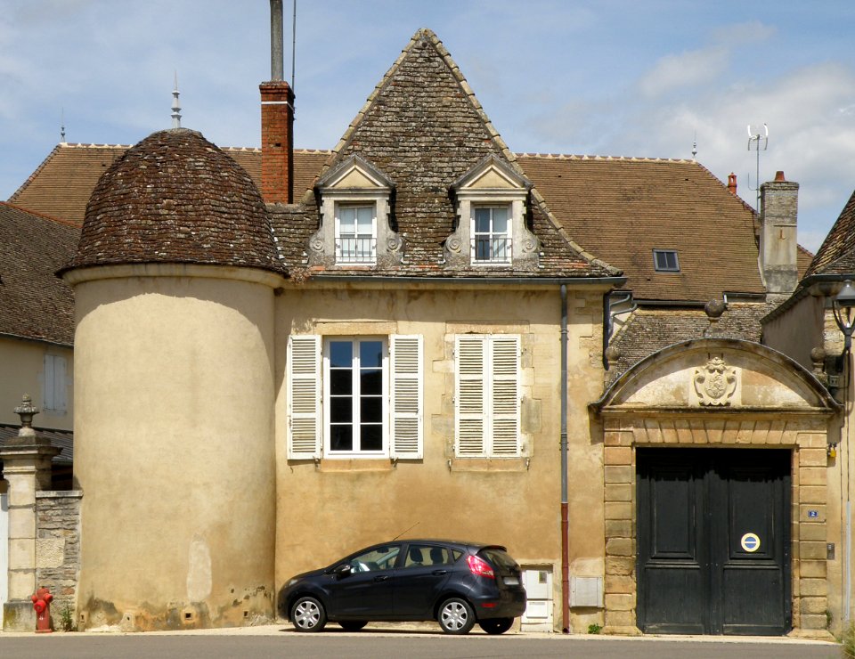 Pommard Maison place de l'Europe 4