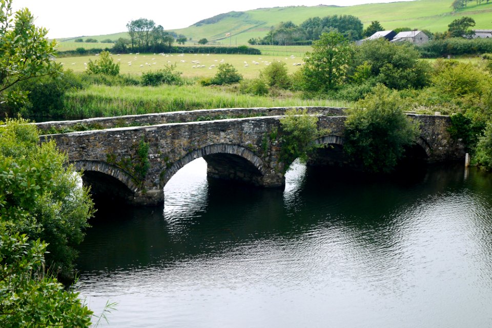 Pont Dysynni (partly in Bryn Crug community)