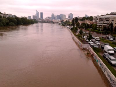 Pont de Levallois Seine en Crue Juin 2016 02