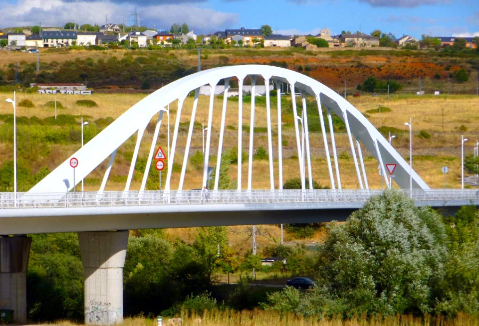 Ponferrada - Puente del Centenario, sobre el río Sil