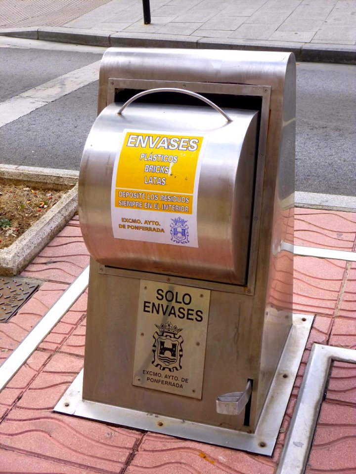 Ponferrada - reciclaje de residuos urbanos 03