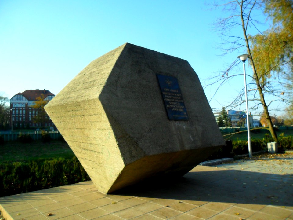 Pomnik Bohaterów Powstań Śląskich w Raciborzu 2