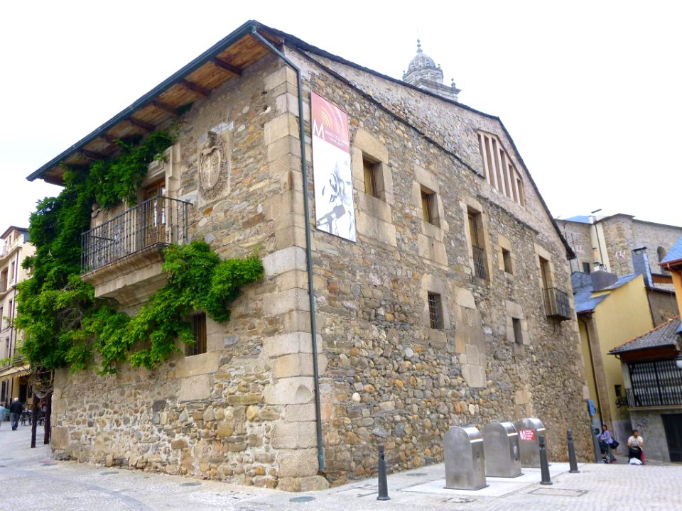 Ponferrada - Museo de la Radio Luis del Olmo 1
