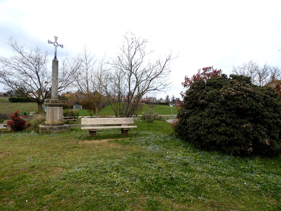 Pommiers - Chemin de la Fontaine - Croix