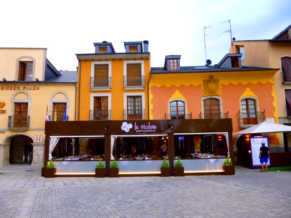 Ponferrada - Plaza del Ayuntamiento 4