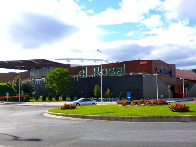 Ponferrada - Barrio de la Rosaleda - Centro Comercial El Rosal 12
