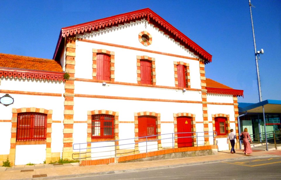 Plencia - Estación de Metro 4