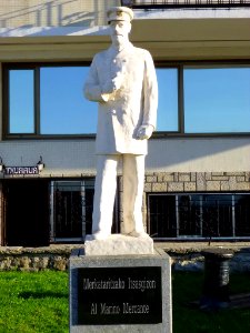 Plencia - Monumento al Marino Mercante