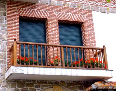 Plencia - Ventanas y balcones 01
