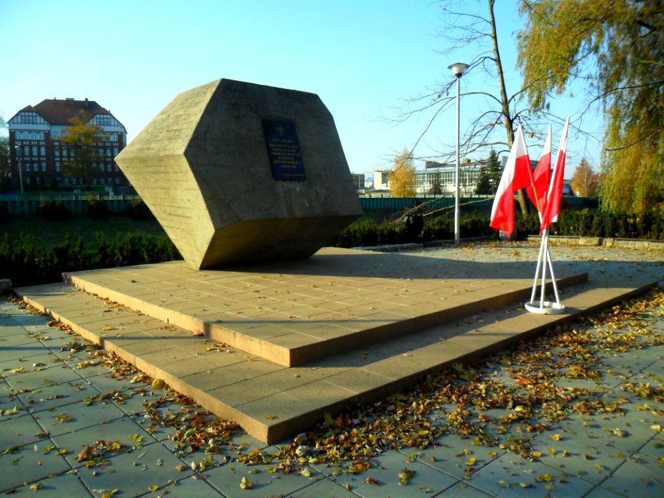 Pomnik Bohaterów Powstań Śląskich w Raciborzu 3