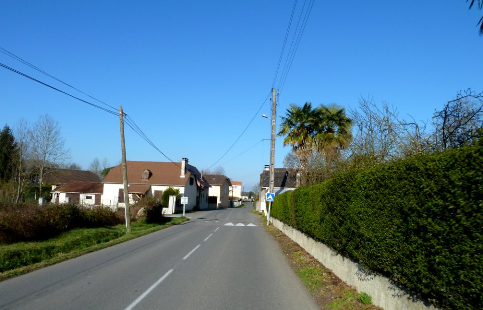Poey-de-Lescar vue 1