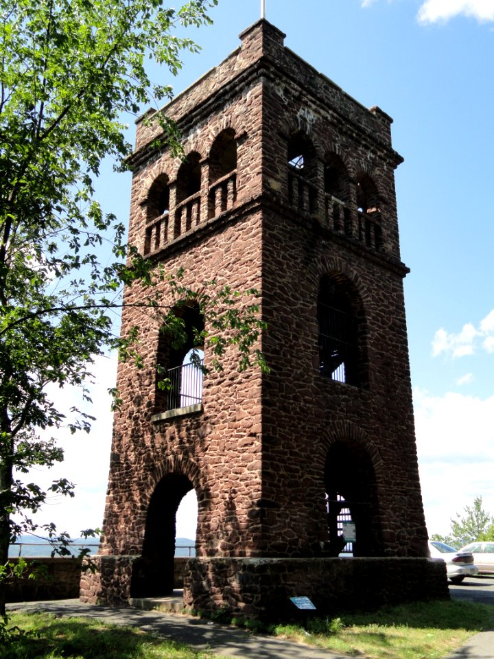 Poet's Seat - Greenfield, MA - DSC01540