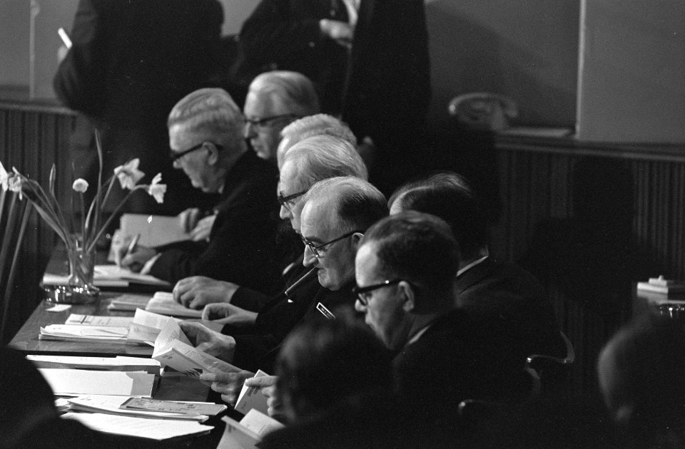 Plenaire zitting van het Nederlands Pastoraal Concilie te Noordwijkerhout overzi, Bestanddeelnr 922-2797
