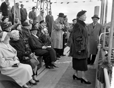 Poging tot tewaterlating mijnenveger Steenwijk bij NV Haarlemse scheepsbouw ma, Bestanddeelnr 907-7059