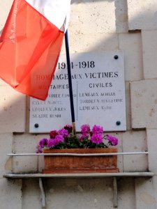 Ploisy (Aisne) plaque monument aux morts sur la mairie