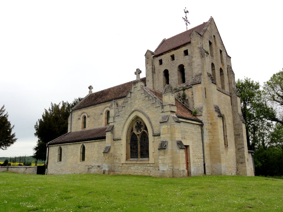 Ployart-et-Vaurseine (Aisne) église de Ployart (01)