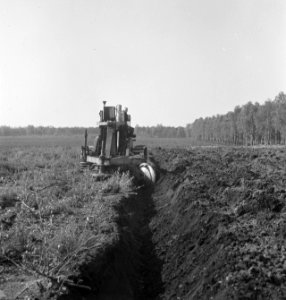 Ploegen, werkzaamheden, Bestanddeelnr 169-0372