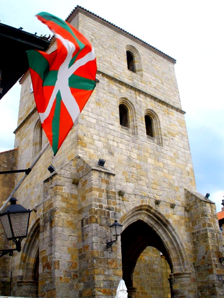 Plencia - Iglesia de Santa Maria Magdalena 04