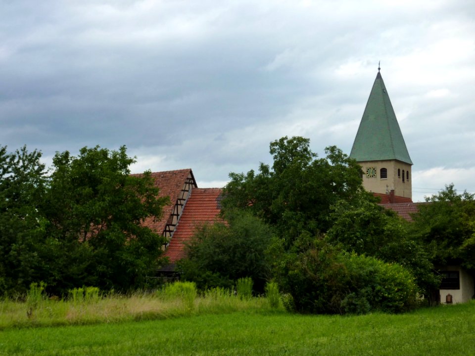 Pleidelsheim Blick zur Mauritiuskirche