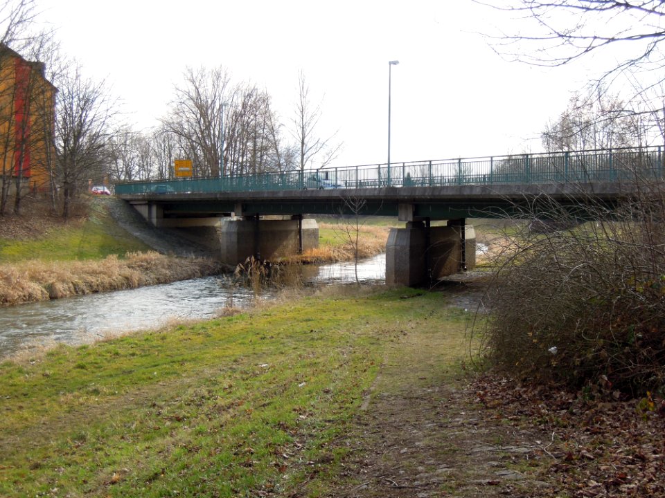 Pleißebrücke die S 72 überführend in Böhlen OT Großdeuben im März 2018