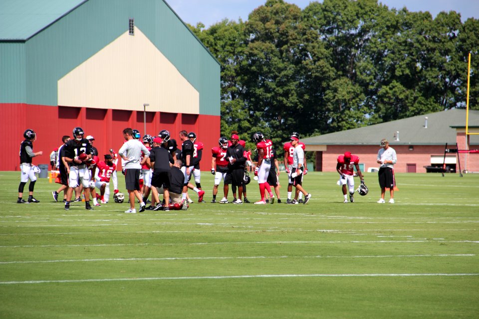 Players and coaches, Falcons training camp July 2016 05