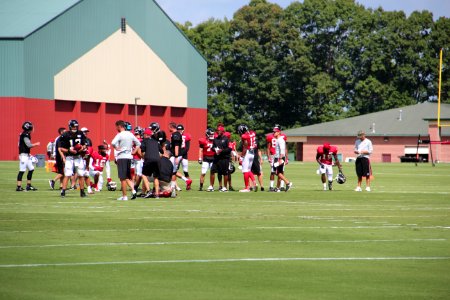 Players and coaches, Falcons training camp July 2016 05