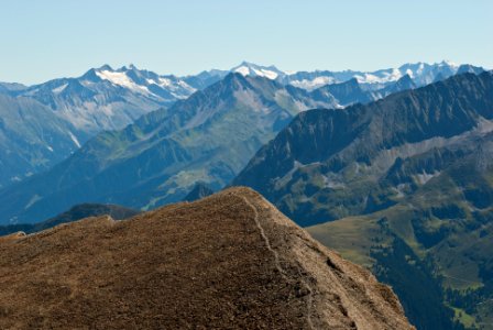 Pluderling mit Zillertaler Alpen und Hohen Tauern photo