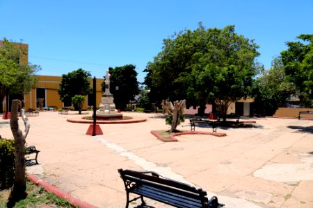 Plaza de Santa Ana - Trinidad - 01