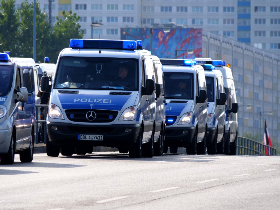 Police on the Lichtenberger Brücke in Berlin in front of the "Heß-Marsch" Demonstration 20