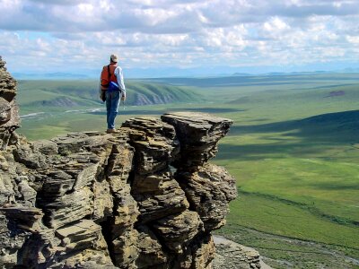 Arctic nanushuk formation tuktu bluff