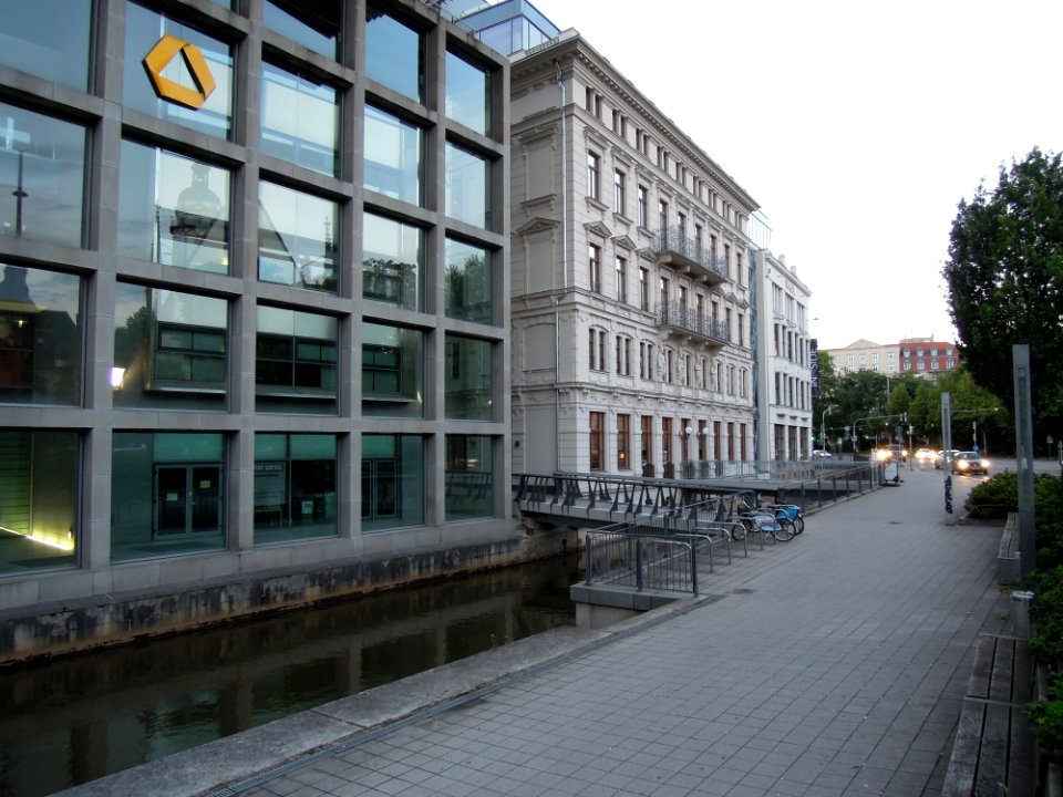 Pleißemühlgraben am Dittrichring gegenüber der Thomaskirche in 2017b