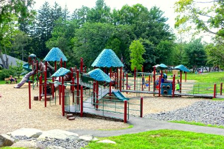 Playground - Benson Park - Hudson, New Hampshire - DSC07492