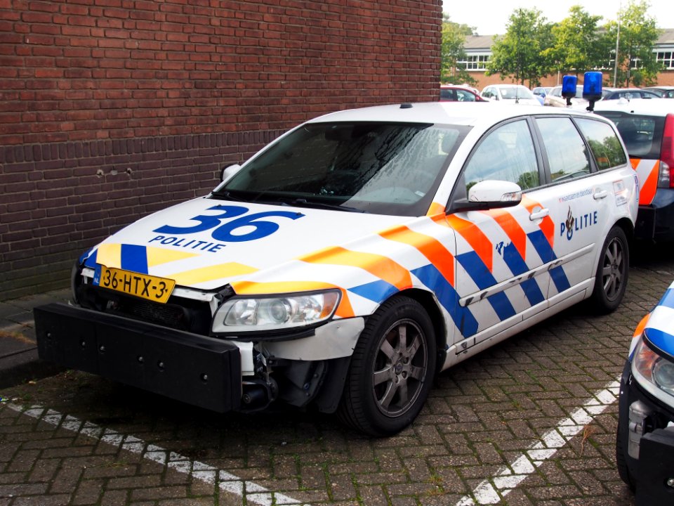 Police car for training pic3