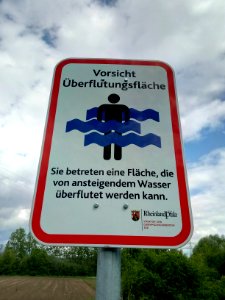 Polder Daxlander Au, Schild