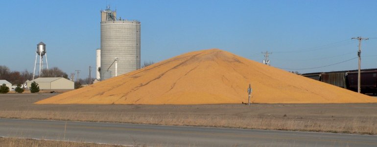 Plymouth, Nebraska corn pile 1