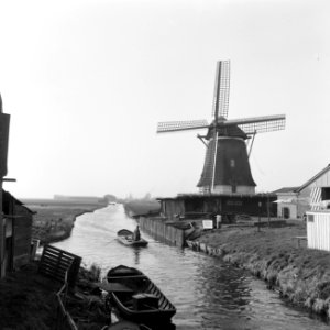 Poldergezichten, molens, boten, Bestanddeelnr 168-1253