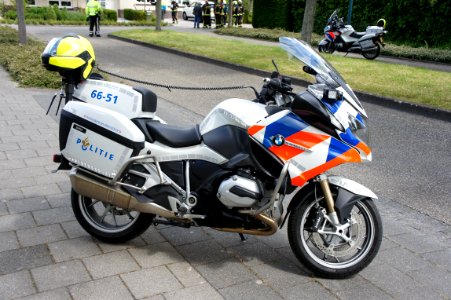 Police motorbike BMW R1200RT, Unit 66-51. pic1